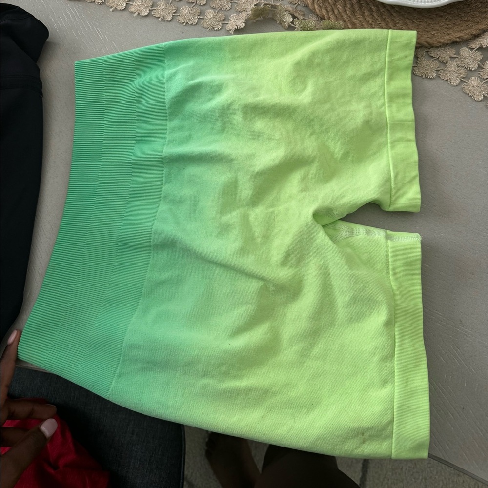 Pchee bum ombré shorts great condition